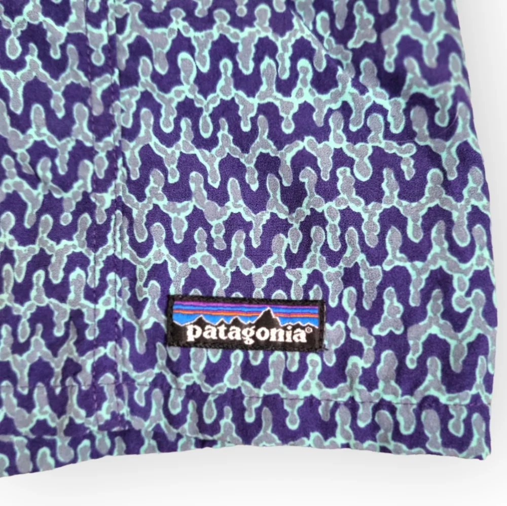 PATAGONIA Vintage River Shorts Swim Trunks with Belt Blue Abstract Print L